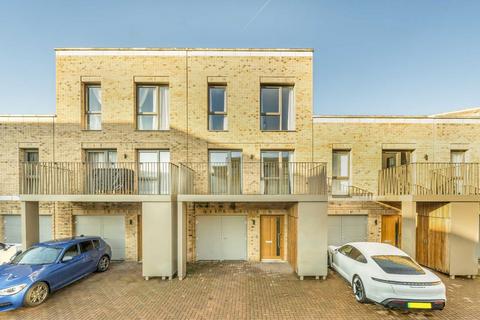 undefined, Vinca Mews, London NW7