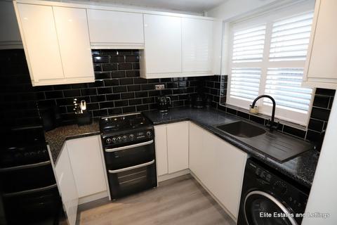 3 bedroom end of terrace house for sale, Priestfield Close, Tyne and Wear SR3