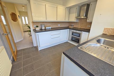 3 bedroom semi-detached house for sale, Park Avenue, Shoreham-by-Sea BN43