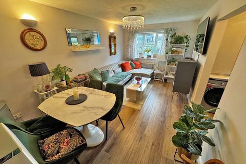 3 bedroom apartment for sale, Emerald Quay, Shoreham-by-Sea BN43