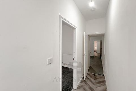 3 bedroom terraced house to rent, George Road, Birmingham B25