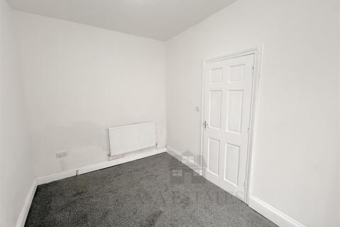3 bedroom terraced house to rent, George Road, Birmingham B25
