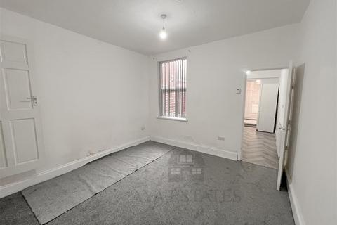 3 bedroom terraced house to rent, George Road, Birmingham B25