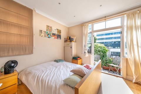 2 bedroom flat to rent, The Park, Ealing, London, W5