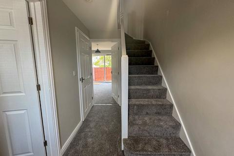 2 bedroom semi-detached house to rent, Horringer Road, Bury St. Edmunds