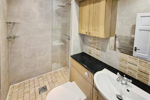 3 bedroom terraced house to rent, Sandbach Road, Greater Manchester SK5