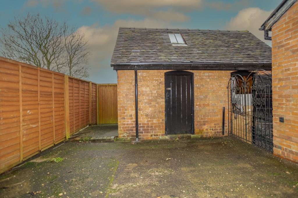 6 Church Steet 130126-103
