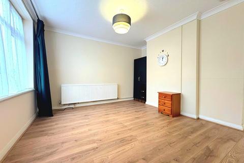 Carmelite Road, Harrow