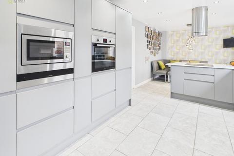 4 bedroom detached house for sale, Durlston Close, Tamworth B77