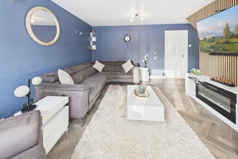 4 bedroom detached house for sale, Durlston Close, Tamworth B77