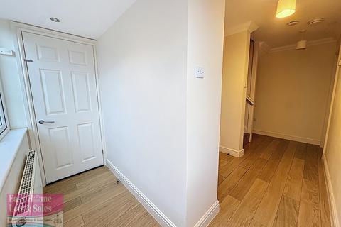 3 bedroom semi-detached house for sale, Manor House Close, Leyland