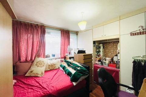 1 bedroom flat for sale, Fulready Road, London E10