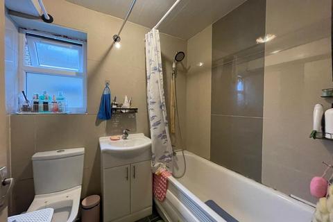 1 bedroom flat for sale, Fulready Road, London E10