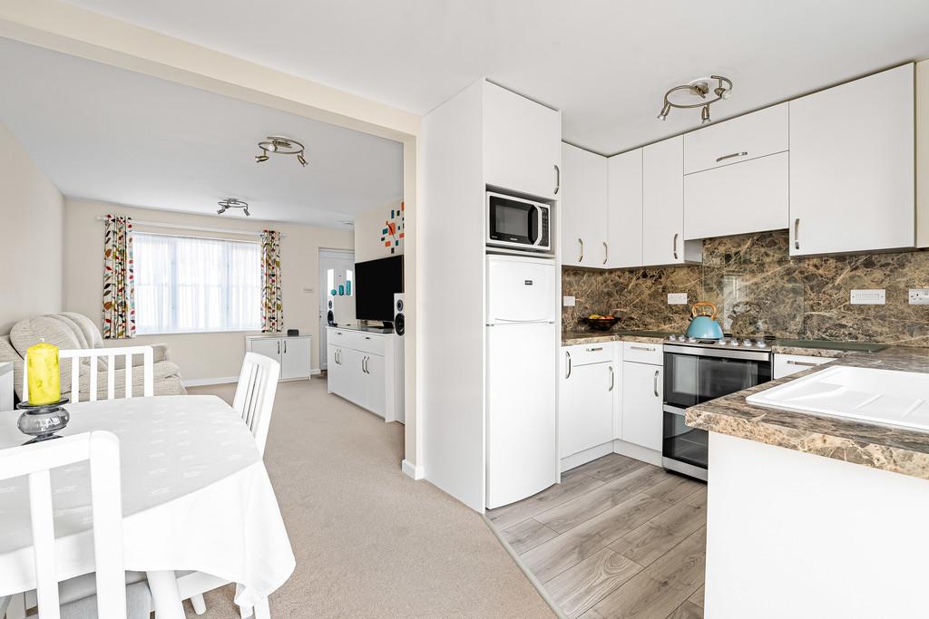 Kitchen dining
