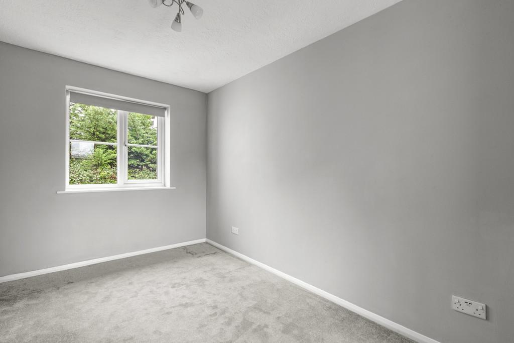 10 Derwent Close, HP7 9 PG (LOW RES)-8