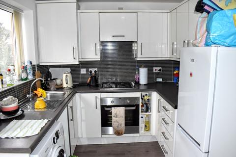 2 bedroom semi-detached house to rent, Lauderdale Crescent, Grove Village, Manchester