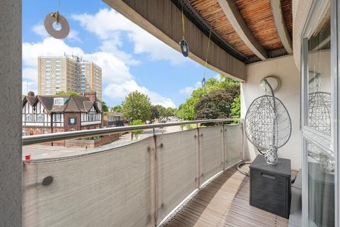 2 bedroom apartment for sale, Douglas Road, London N22