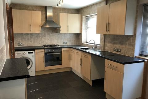3 bedroom semi-detached house to rent, Bittern Close, St. Ives PE27