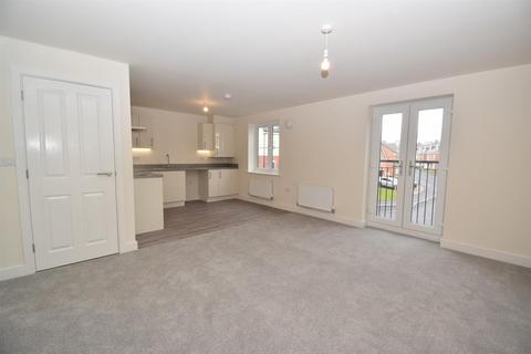 2 bedroom maisonette to rent, Martin Drive, Common Lane, Kenilworth