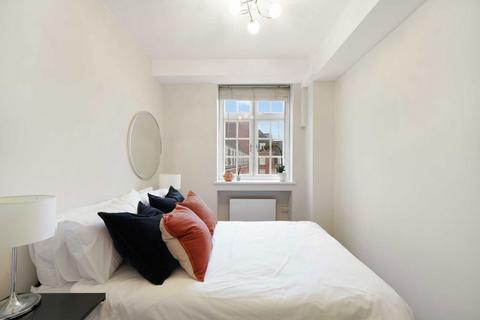 3 bedroom flat for sale, Whiteheads Grove, London SW3