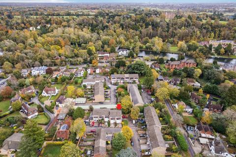 undefined, Boulters Lane, Maidenhead