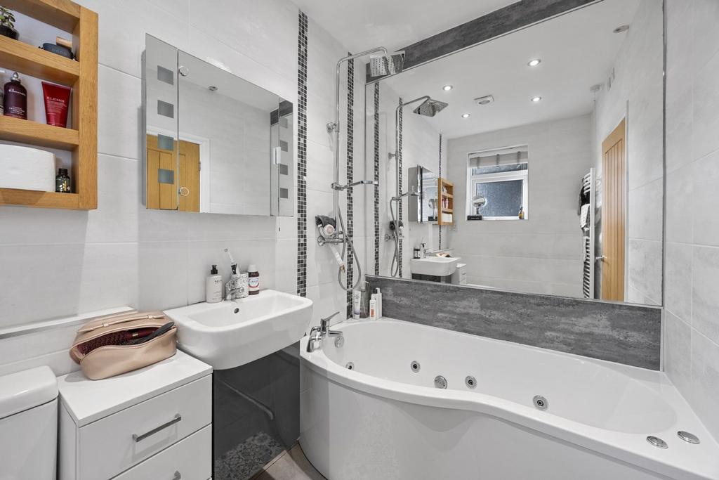 Family bathroom