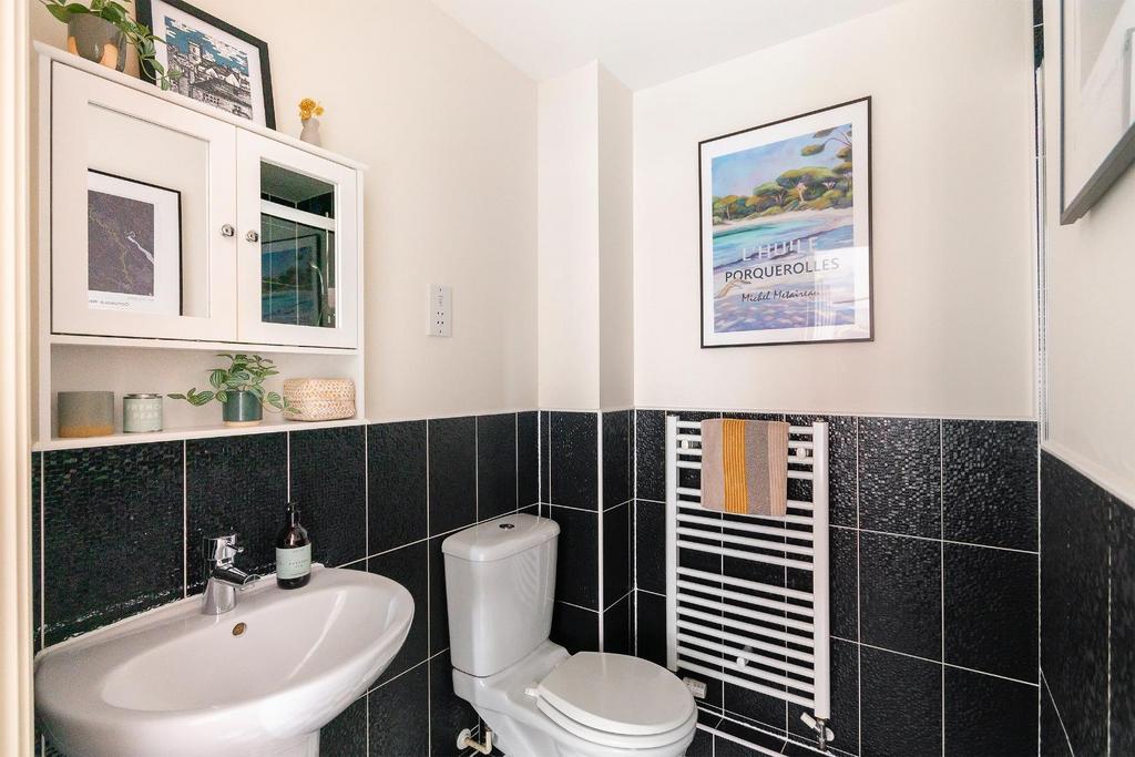 3 L0 CBN - Ensuite A.jpg