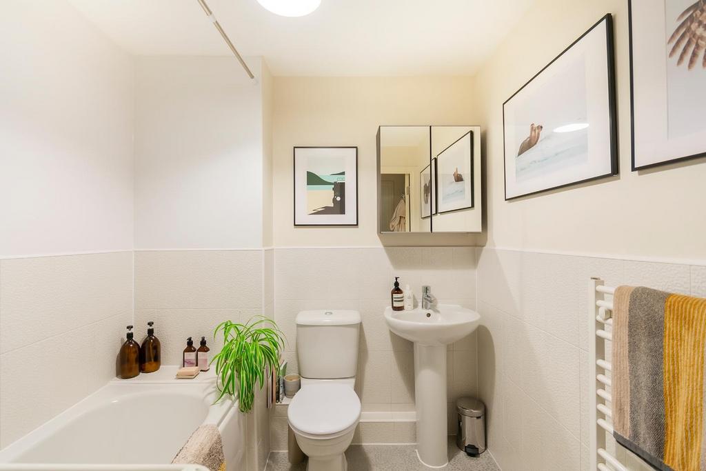 3 L0 CBN - Bathroom C.jpg