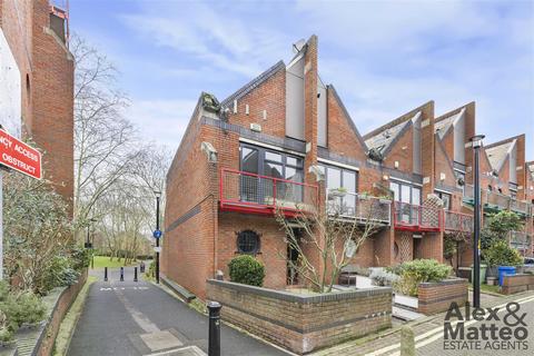 undefined, Elephant Lane, Rotherhithe, SE16