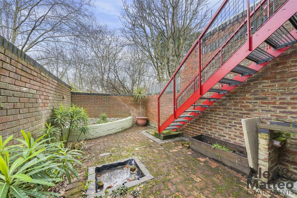 Elephant Lane