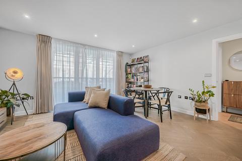 1 bedroom flat to rent, Island Apartments, 29 Basire Street, London