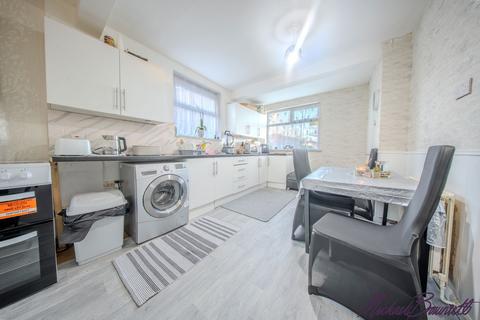 2 bedroom semi-detached house for sale, Legrams Avenue, Bradford BD7
