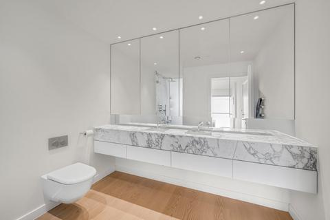 2 bedroom flat to rent, Cutter Lane, London