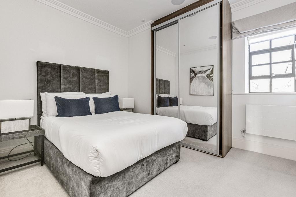 Bedroom Master