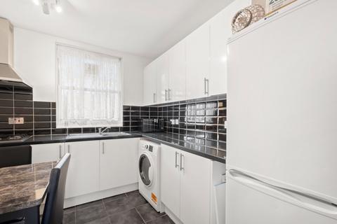 1 bedroom flat to rent, Fulham Court, Fulham Road, London