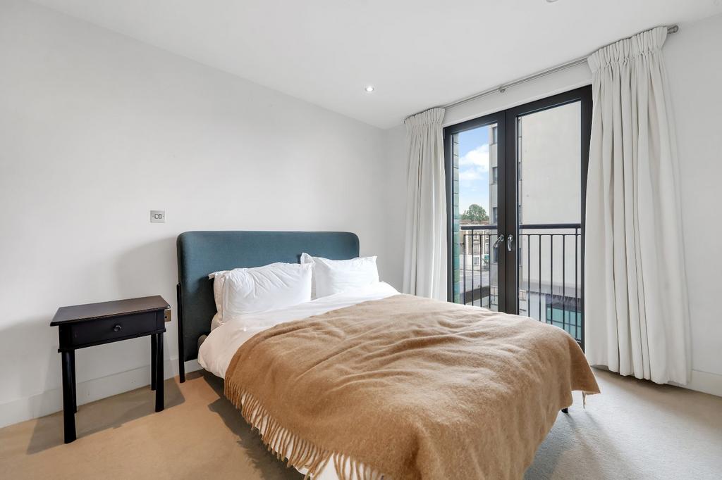 Apartment in London - View 3
