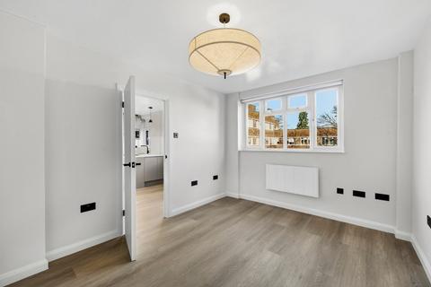 1 bedroom house to rent, Upper Richmond Road, Putney, London