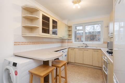 2 bedroom flat for sale, Wessex Court, Putney Hill, London