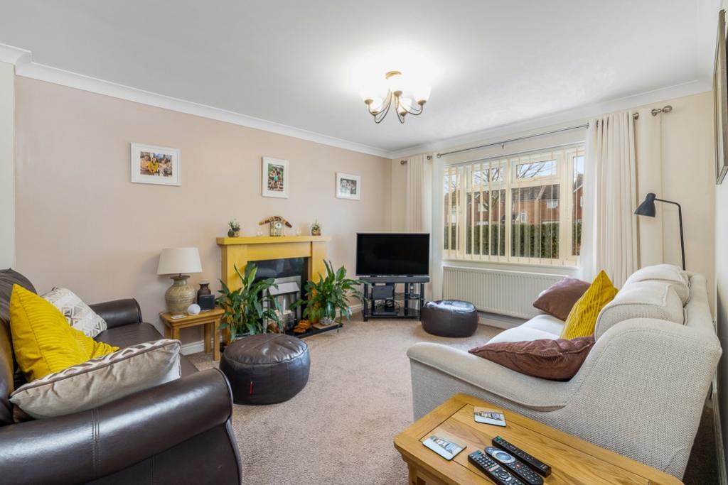 20 Greenwich Avenue (Holbeach)-20