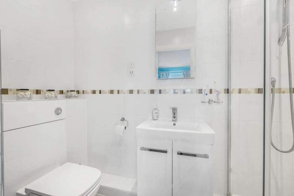 20 Greenwich Avenue (Holbeach)-26