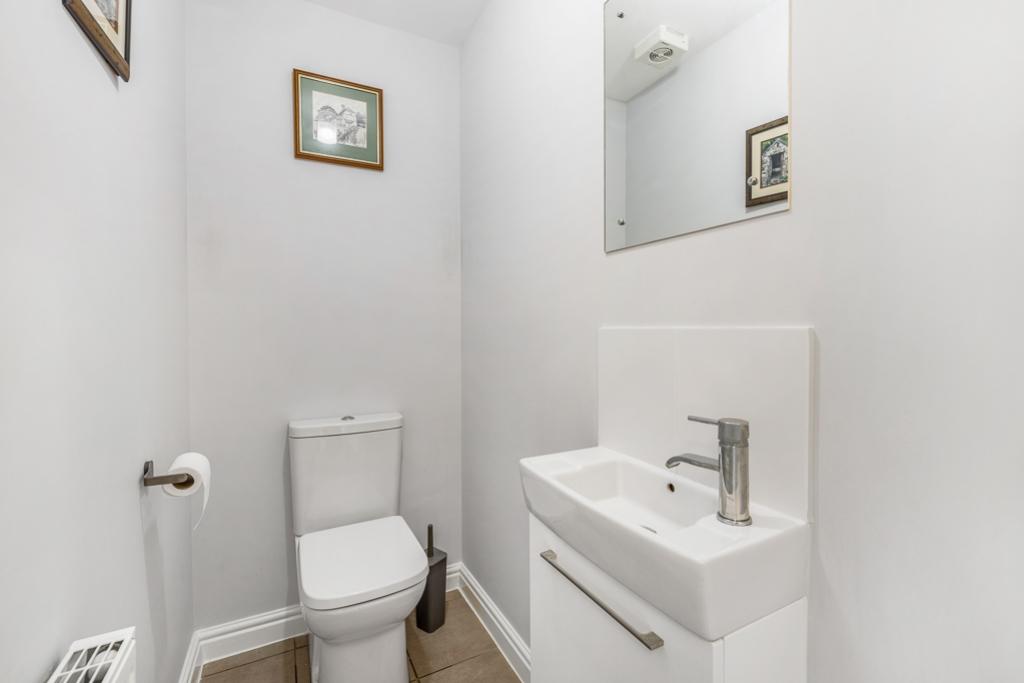 20 Greenwich Avenue (Holbeach)-13