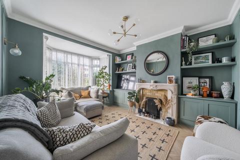 3 bedroom semi-detached house to rent, Grange Road, London, SE19