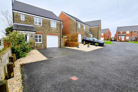 3 bedroom detached house for sale, Rhodfa Bryn Castell, Bridgend, CF31