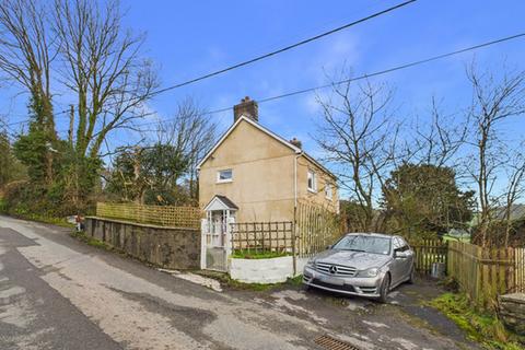 3 bedroom detached house for sale, Ffynnonddrain, Carmarthen