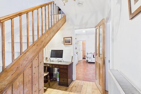 3 bedroom detached house for sale, Ffynnonddrain, Carmarthen
