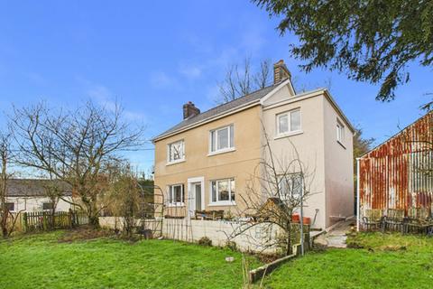 3 bedroom detached house for sale, Ffynnonddrain, Carmarthen