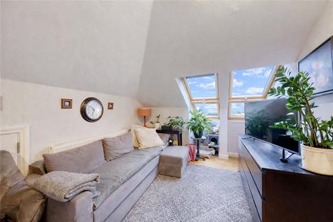 1 bedroom apartment to rent, Byton Road, SW17