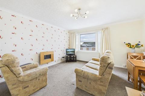 2 bedroom flat for sale, Darwin Road, Bridlington