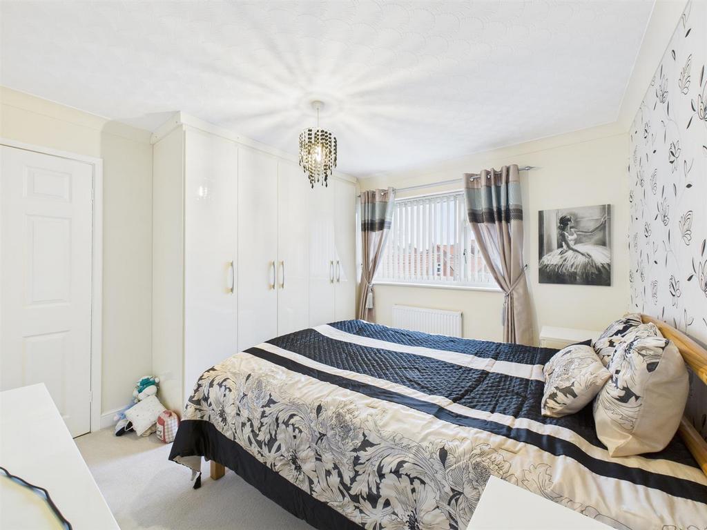 Bedroom: