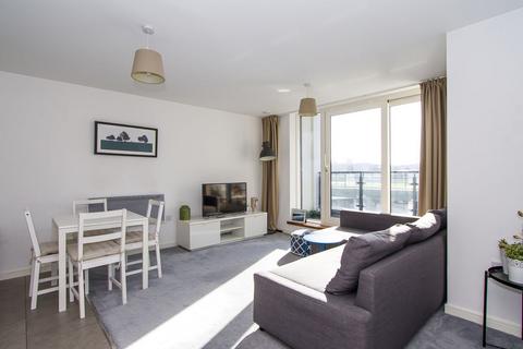 2 bedroom flat for sale, Davaar House, Ferry Court, Cardiff